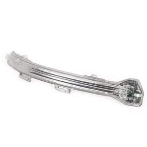 Luz Intermitente para Espejo Retrovisor de Volkswagen Golf 7 y Touran, Lado Izquierdo y Derecho, Pieza de Repuesto L102, Material PC - Product Image 1