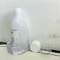 Bouteille vide en HDPE de 250 ml avec bouchon à vis, étiquette, boîte, livret - Emballage pour nettoyant visage