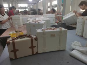 Juego de Maletas de Viaje de Lujo para Dama Estilo Vintage en Cuero PU Hecho a Mano con Candado TSA Listo para Enviar - Product Image 5