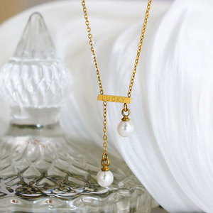 Collier pendentif en perles à pompon en acier inoxydable plaqué or 18 carats, résistant à l'eau et inaltérable, avec logo personnalisé pour femme - Product Image 4