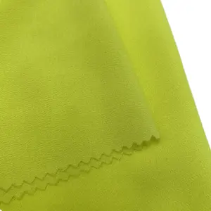 Heiß verkaufter 100% Polyester Pearl Chiffon28T Atmungsaktiver Stoff für Umstands hemd Freizeit stoff