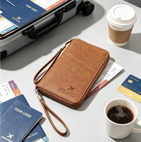 Porte-passeport en cuir PU de style vintage avec logo personnalisé, portefeuille de voyage à fermeture éclair personnalisé, housse de passeport portable personnalisée, cadeau