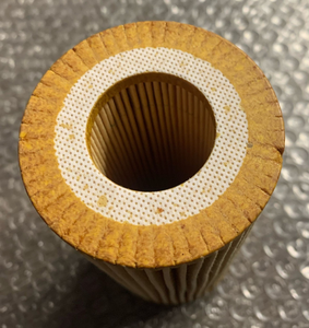 8692305 Original pour <span class=keywords><strong>Volvo</strong></span> <span class=keywords><strong>hors</strong></span>-<span class=keywords><strong>bord</strong></span> essence filtre à huile nouvel état pour moteurs de bateau - Product Image 1