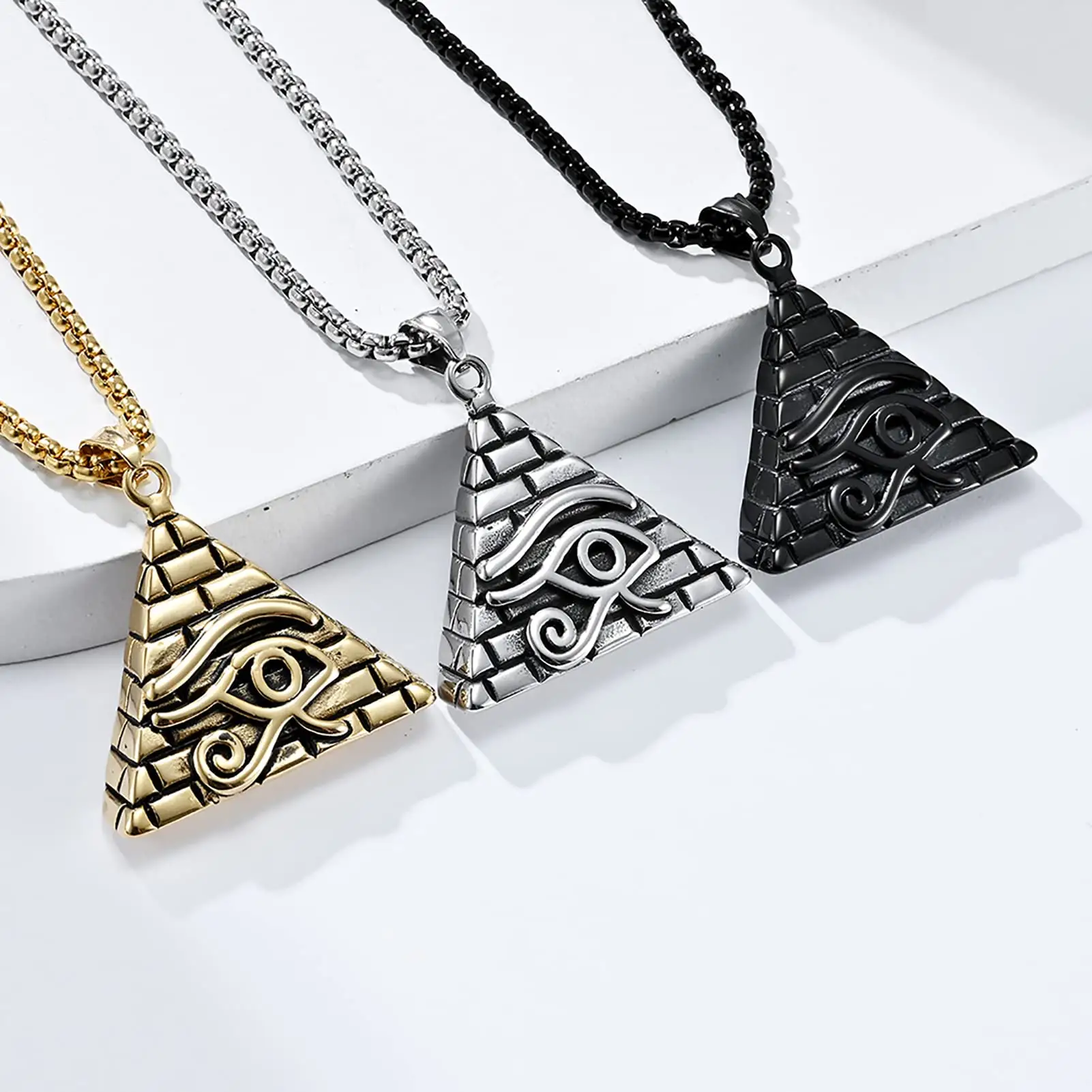 Zwarte Oude Egyptische Piramide Oog Van Horus Titanium Roestvrij Staal Vintage Niche Persoonlijkheid Literaire Ketting Hangers Mannen