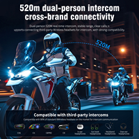 Yeni kask Bluetooth kulaklığı 6.0, çok kişilik interkom için uçak şeklinde RGB aydınlatma efektleriyle.