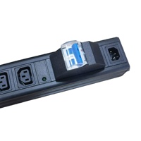 Multiprise PDU C13 de haute qualité à 8 ports avec disjoncteur d'air