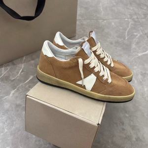 Zapatos Retro de Ante con Plataforma Interna de Cinco Puntas para Mujer y Hombre - Product Image 2