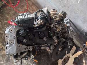 Motor Usado Original Completo de 16 V, QR25, 2.5 L, 4 Cilindros, Marca TAI para Nissan UD 2002- Acero - Product Image 4