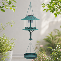 Mangeoire à oiseaux suspendue trois-en-un avec lumière solaire LED, bain pour oiseaux, plateau à graines, design gazebo, résistant aux intempéries, écologique, résistant à la rouille, pour extérieur