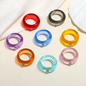 Neue Ins bunte transparente Kristall runde Ringe für Frauen Sommerfest Geschenk stapelbar Harz Acryl Ring