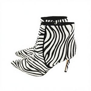 Botas de Tacón Alto con Punta en Pico, Color Negro, para Otoño e Invierno 2026, Nuevas de Fábrica, Cómodas, Botines de Mujer, de PU y Goma - Product Image 4