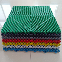 Carreaux de sol durables en plastique PP pour garage garage atelier voiture atelier