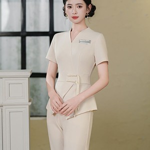 Divisa da Lavoro per Cameriere/a Donna, Set Professionale di Alta Gamma per Spa, Salone di Bellezza, Hotel 284, Top a Maniche Corte e Pantaloni Lunghi Goffrati - Product Image 4