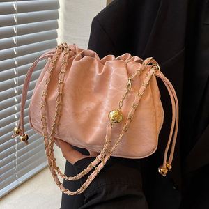 Bolso Pequeño de Moda para Chicas, Bolso Bandolera de Piel Sintética con Cordón, Bolso de Hombro con Cadena Elegante - Product Image 6