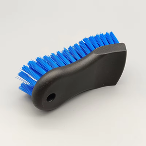 Spazzola in microfibra di plastica con setole effetto crine di cavallo per la pulizia di interni auto, barche, divani, tappeti e lavaggio ruote - Product Image 1