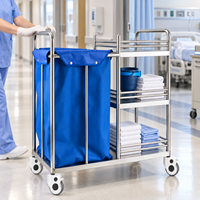 Chariot de blanchisserie en acier inoxydable pour soins infirmiers avec rangement à trois niveaux et poteau porte-perfusion pour le transport du linge et des déchets hospitaliers