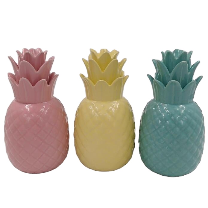 Популярная в глазурованной керамике Копилка в форме ананаса