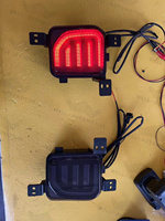 Nouveau Style pièces tout-terrain fumée foncée feu arrière remplacement feu stop ABS bande de porte arrière avec Led pour Everest 2022 +