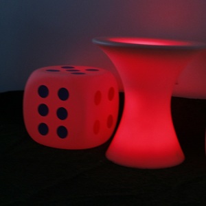 Sgabello per Piscina, Sedia Piccola da Esterno con Barra Luminosa LED, Arredamento in Plastica, Sedia Cubo LED, Set Tavolo e Sgabello da <span class=keywords><strong>Bar</strong></span> - Product Image 3