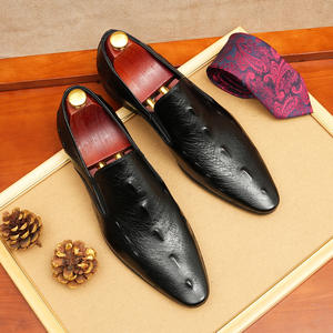 La nouvelle série de vêtements de cérémonie pour hommes, best-seller 2025, est élégante et légère - Product Image 1