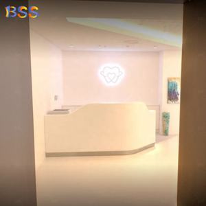 Design della Reception per la clinica odontoiatrica Gloss modernismo uso commerciale ricezione a forma di L Corian bianco su misura per dentale - Product Image 2