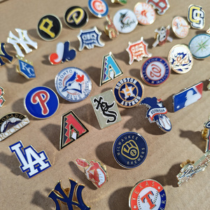 Épingles de revers en métal émaillé personnalisées pour équipes de baseball américaines, badges promotionnels pour clubs sportifs, épingles de collection pour chapeaux d'équipes de baseball - Product Image 6