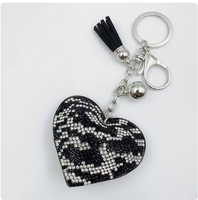 Porte-clés Cœur Patte d'Ours Rouge Best-seller pour Sacs et Voitures, Ornement Scintillant Entièrement Strassé avec Pompons