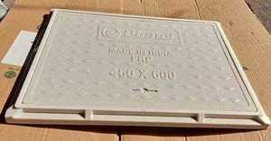 Couvercle d'accès utilitaire résistant aux intempéries pour la protection des boîtes de service extérieures, allées et trottoirs - Product Image 4