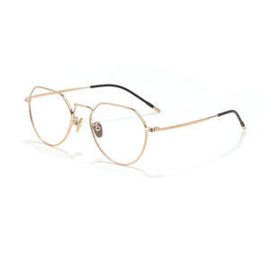 Monturas de Gafas Doradas 5021 de Aluminio con Protección Contra Luz Azul para Rostro Cuadrado, Verano 2025, Hechas en Danyang - Product Image 1