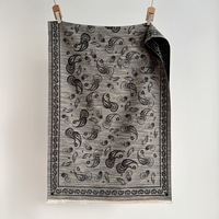 Nouveau châle long d'hiver pour homme musulman en polyester, style rétro artistique, motif cachemire, avec pompons, vente en gros