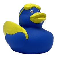 Jouets de bain en PVC personnalisés avec logo, lot de 5 cm, planche de surf rose de 2 pouces et canard de bain jaune avec fonction couineuse, canards en caoutchouc en gros
