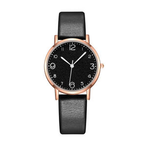 Montre de luxe classique en pierre de quartz personnalisée - Product Image 3