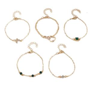Parures de bijoux plaqués or pour femmes, style minimaliste, avec bracelet et collier sertis d'émeraudes taille cœur, pour un usage quotidien, bijoux raffinés - Product Image 2