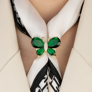 Muyu Butterfly Scarf Buckle Crystal Insect Brooch For Silk Scarf Decorative Clip Elegant Women Fashion Accessory - Product Image 4