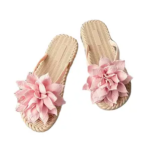 New Type Fashion Beautiful Flower Ladies Slippers PVC Sole Flip Flops Women Outside Wear Beach Fashion Flat Sandals