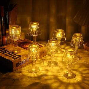 Petite Lampe LED de Table Style Ins Jianbian Lumière Chaude Veilleuse Lumineuse Numérique Tour Eiffel Décorative de Chevet pour Noël - Product Image 1