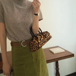 Borsa a Mano in Vera Pelle di Vacchetta con Motivo Leopardato di Alta Qualità 2026, Design Semplice ed Elegante per Donne, Borsa Hobo in Pelle Genuina - Product Image 2