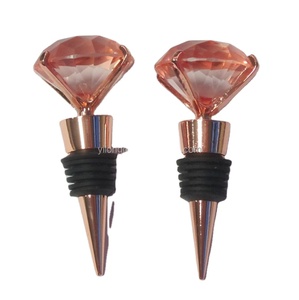 Elegante tapón de botella de vino de aleación de zinc, acabado en oro rosa y decoración en forma de diamante brillante - Product Image 2