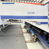 Système de découpe laser CNC électrique tout servo à 32 stations avec roulement et moteur pour le traitement de la tôle d'aluminium et la découpe de trous