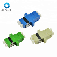 Adaptateur/coupleur à fibre optique FTTH à oreille courte LC Duplex apc