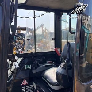 Excavatrice Komatsu PC40 de 4 tonnes, d'occasion, de marque japonaise, moteur Cummins, excavatrice sur chenilles, petite excavatrice d'occasion, provenance du Japon. - Product Image 5