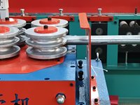 Machine de cintrage de tubes multi-rouleaux CNC automatique de haute précision pour structure de serre