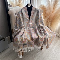 2026 Châles et écharpes de style chinois en jacquard effet cachemire avec pompons, pour le voyage, motif cachemire vintage pour femme