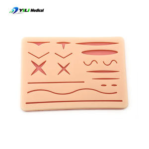 Modèle de peau d'entraînement en silicone pour suture, 17 modules de suture de plaies, catégorie de produit : bandes stériles - Product Image 1