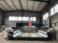 Centre d'usinage CNC 5 axes à grande portée pour la sculpture sur mousse composite et le bois