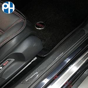 Plaque <span class=keywords><strong>de</strong></span> protection <span class=keywords><strong>de</strong></span> <span class=keywords><strong>seuil</strong></span> <span class=keywords><strong>de</strong></span> <span class=keywords><strong>porte</strong></span> en fibre <span class=keywords><strong>de</strong></span> carbone PVC noire PH Car, universelle, installation par ruban adhésif - Product Image 5