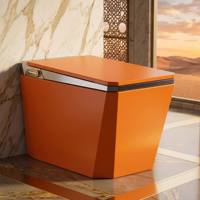 Zeitgenössische Orange Bodenmontierte Intelligente Smart-Toilette Quadratisch Doppelspülung Automatische Geruchsbeseitigung für Moderne Wohnungen