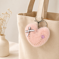 Porte-clés cœur en fausse fourrure de vison moelleuse, breloque pompon doux et mignon, pour sac, clés de voiture, sac à main, cadeau