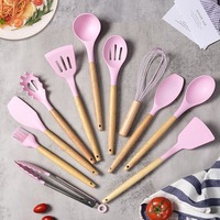 Set Peralatan Dapur Silikon Tahan Panas 12 Buah dengan Gagang Kayu, Ramah Lingkungan, Aman untuk Makanan, Anti Lengket, Mudah Dibersihkan, dan Tahan Lama