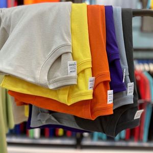 Fabricant de design, t-shirts unisexes vierges de haute qualité 230 g/m² 100 % coton, OEM, MOQ, t-shirts pour hommes sur mesure, coupe ajustée - Product Image 3